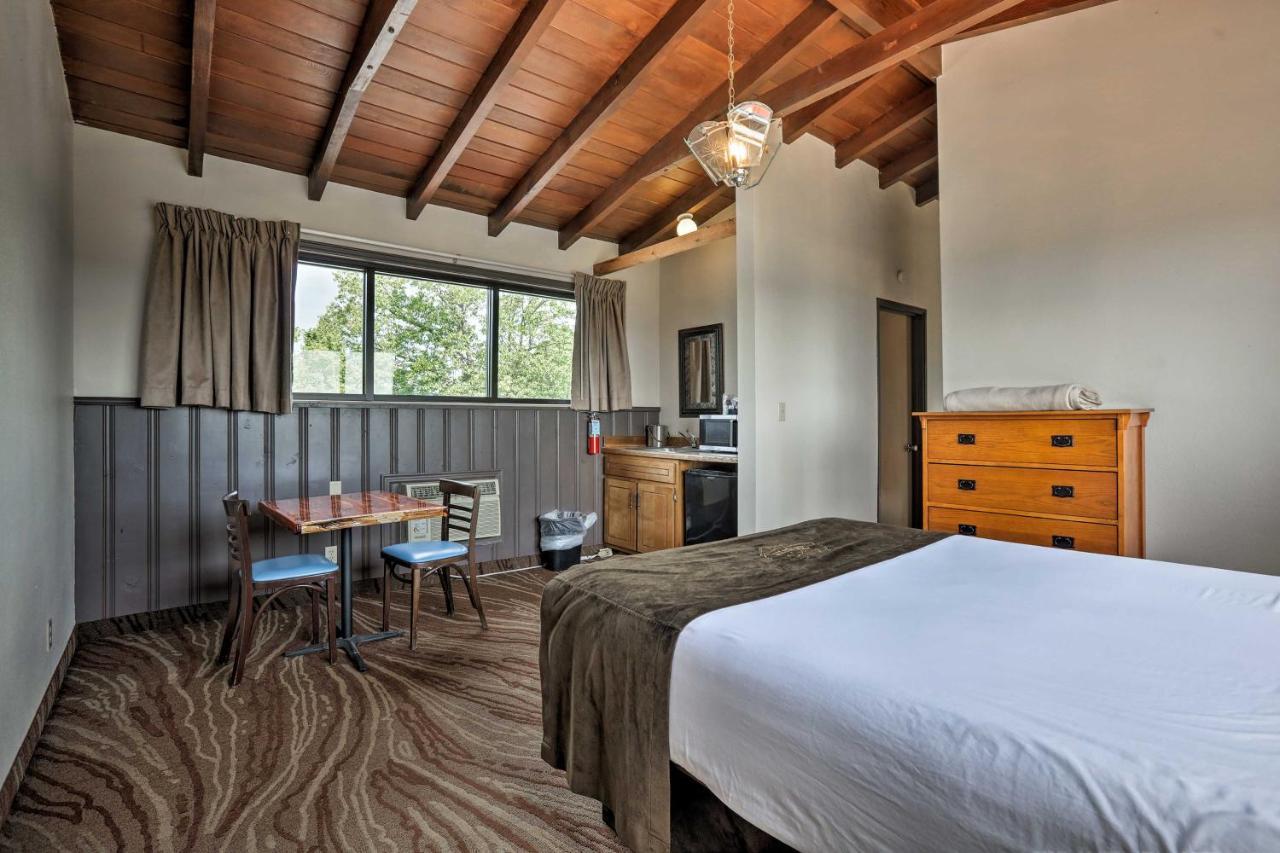 Burkesville Apt With Deck, Views And Pool Access! Экстерьер фото