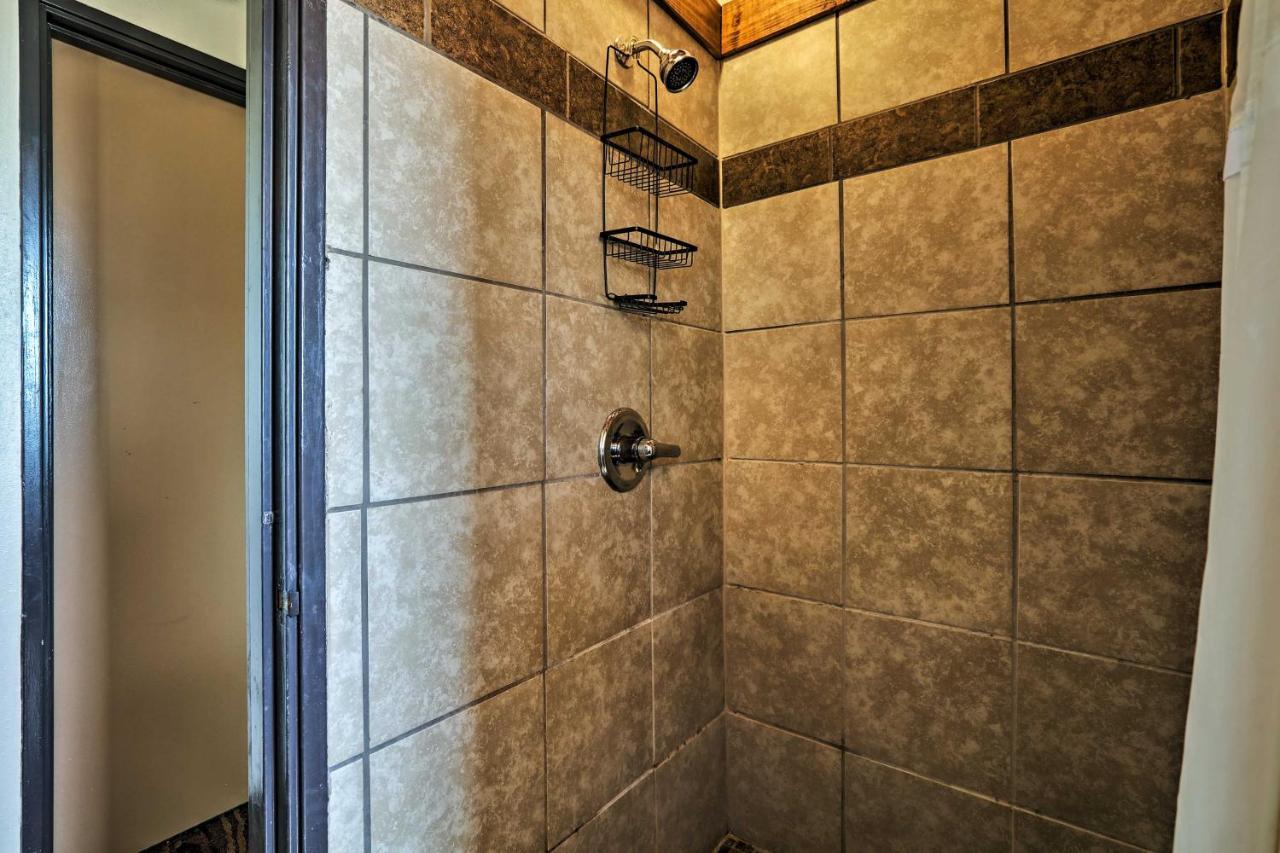 Burkesville Apt With Deck, Views And Pool Access! Экстерьер фото