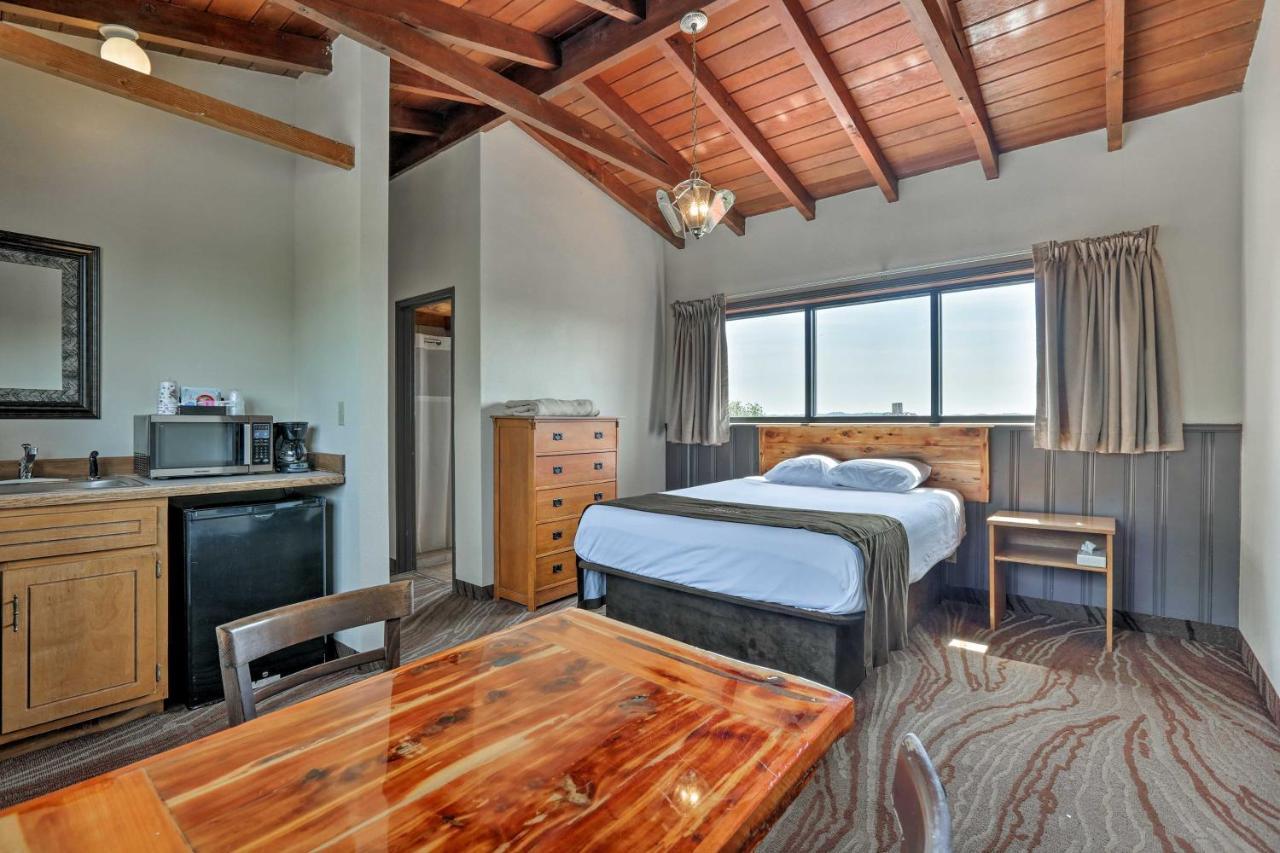 Burkesville Apt With Deck, Views And Pool Access! Экстерьер фото