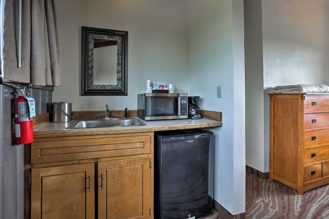 Burkesville Apt With Deck, Views And Pool Access! Экстерьер фото